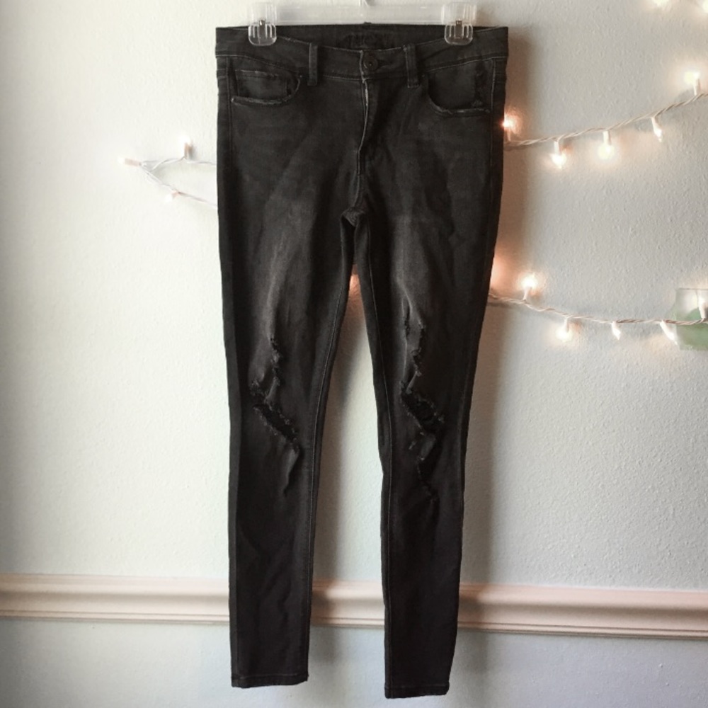 Distressed Black Jeans Skinny